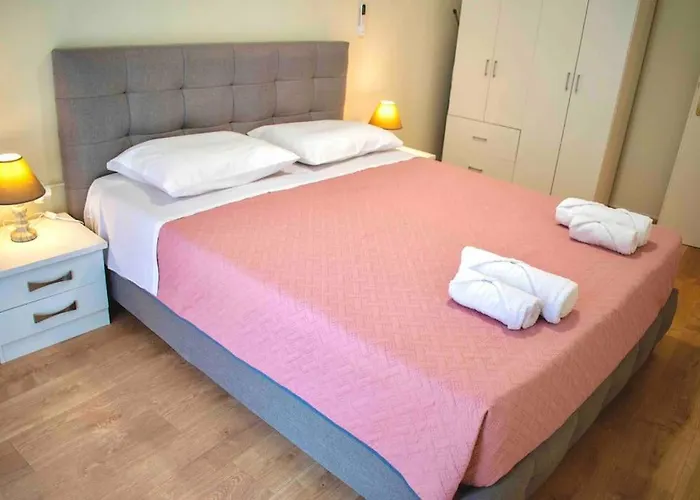 Metaxa Apartment