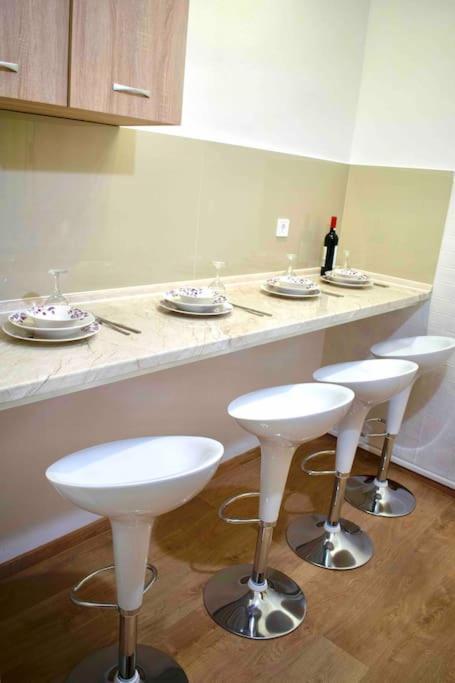 Metaxa Apartment *